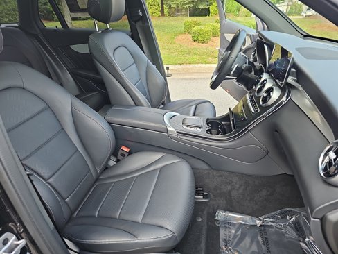 Certified 2022 Mercedes-Benz GLC 300 image 11