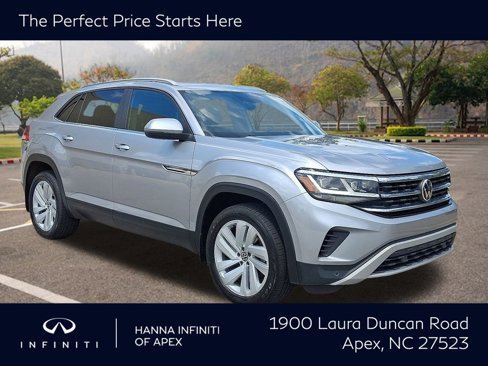 Used 2020 Volkswagen Atlas Cross Sport SE w/ Panoramic Sunroof Package image 1