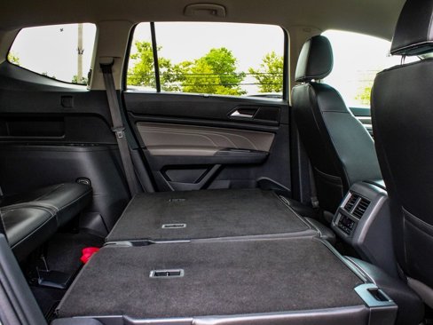 Used 2021 Volkswagen Atlas SE image 39