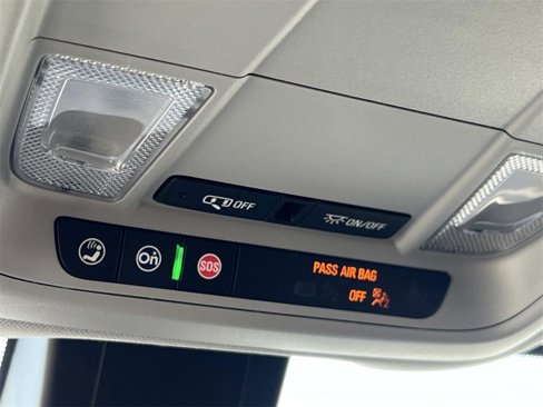 Certified 2022 GMC Terrain SLE w/ Driver Convenience Package image 26