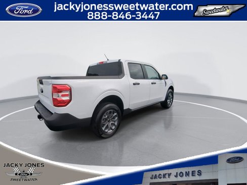 New 2025 Ford Maverick XLT image 8