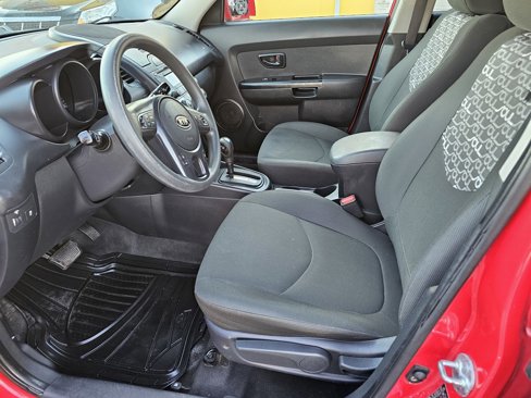 Used 2012 Kia Soul ! w/ Premium Pkg image 10