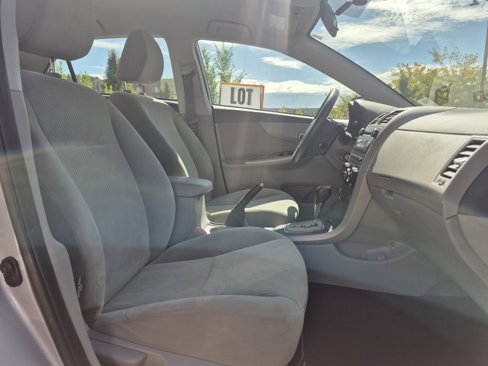 Used 2010 Toyota Corolla LE image 22