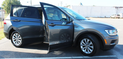 Used 2018 Volkswagen Tiguan S image 11
