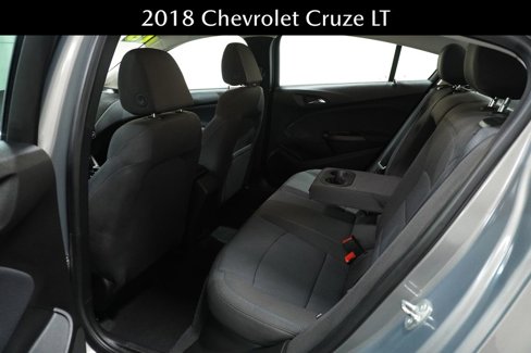 Used 2018 Chevrolet Cruze LT w/ Convenience Package image 14