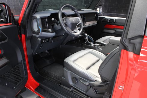 Used 2023 Ford Bronco Black Diamond w/ Sasquatch Package image 32