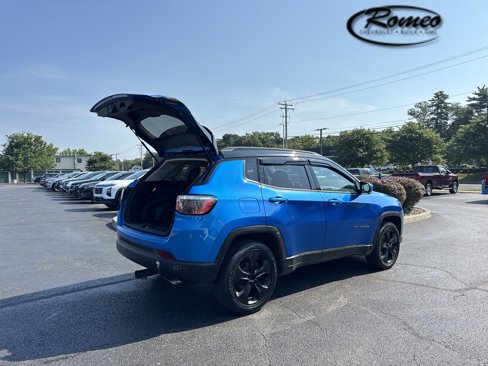 Used 2018 Jeep Compass Latitude w/ Popular Equipment Group image 32