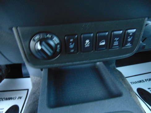 Used 2015 Nissan Xterra PRO-4X w/ Pro-4x Leather Package image 17