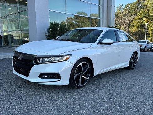 Used 2019 Honda Accord Sport image 2