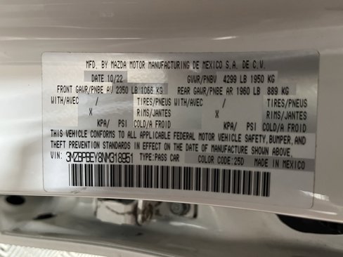 Used 2022 MAZDA MAZDA3 s image 24