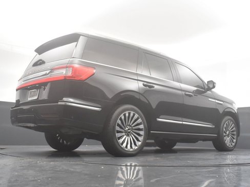 Used 2020 Lincoln Navigator Reserve w/ Luxury Package image 35