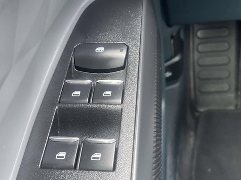 Used 2022 Ford Maverick XL image 26