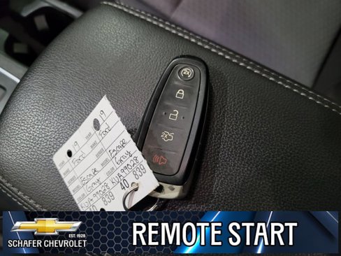 Used 2019 Ford Escape SE image 9