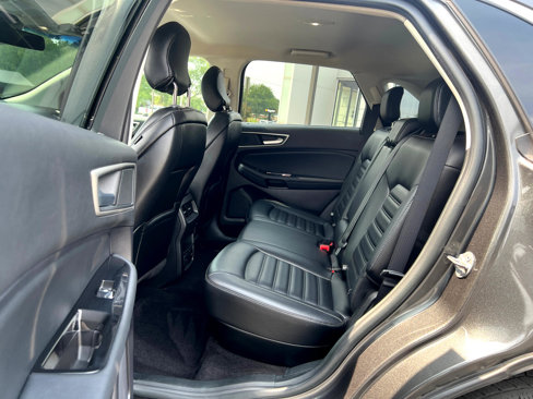 Used 2019 Ford Edge SEL w/ Equipment Group 201A image 40