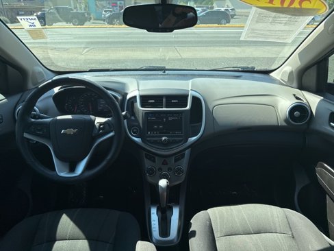 Used 2019 Chevrolet Sonic LT w/ Convenience Package image 12