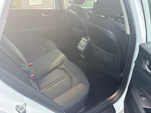 Used 2018 Kia Optima LX image 9