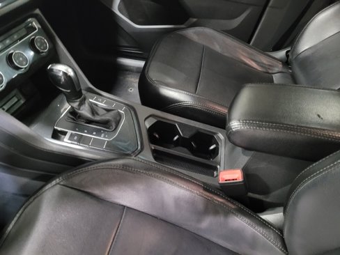 Used 2019 Volkswagen Tiguan S image 26