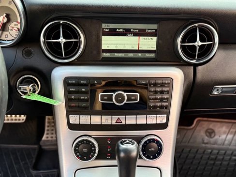 Used 2014 Mercedes-Benz SLK 250 image 13
