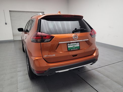 Used 2019 Nissan Rogue SV image 6