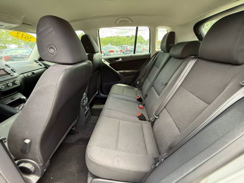 Used 2012 Volkswagen Tiguan S image 13