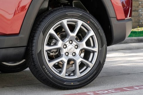 Used 2022 Jeep Compass Latitude image 65