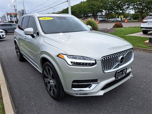 Used 2022 Volvo XC90 T6 Inscription w/ Advanced Package image 4
