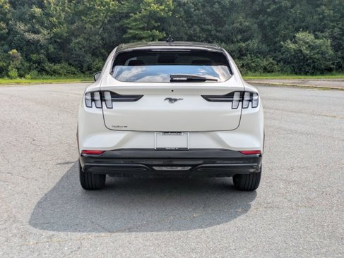Certified 2021 Ford Mustang Mach-E Premium image 5