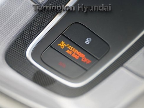 Used 2022 Hyundai Elantra SEL w/ Cargo Package image 26
