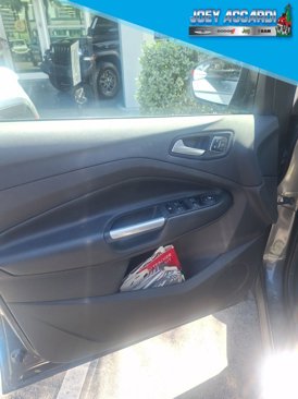 Used 2016 Ford Escape Titanium image 1
