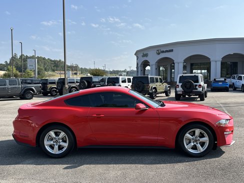 Used 2018 Ford Mustang Coupe image 8