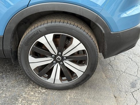 Certified 2023 Volvo C40 P8 Recharge Plus w/ Protection Package Premier image 8