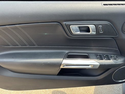 Used 2018 Ford Mustang Premium image 20