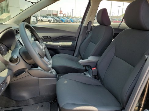 New 2024 Nissan Kicks S image 19