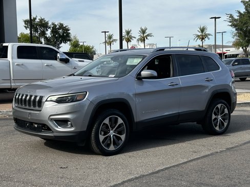 Used 2021 Jeep Cherokee Limited w/ Elite Package image 2