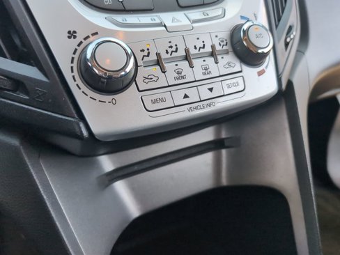 Used 2013 Chevrolet Equinox LS image 25