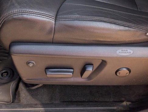 Used 2019 Toyota Tundra SR5 image 28