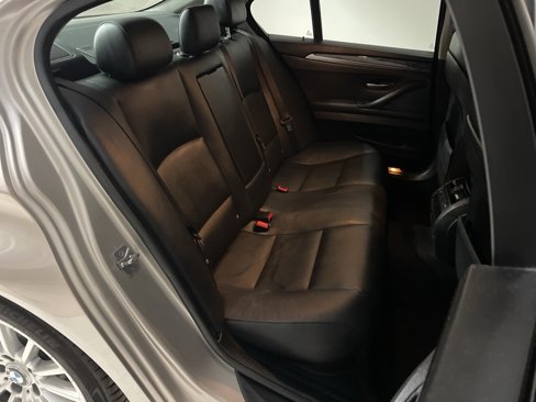Used 2011 BMW 535i xDrive Sedan image 30