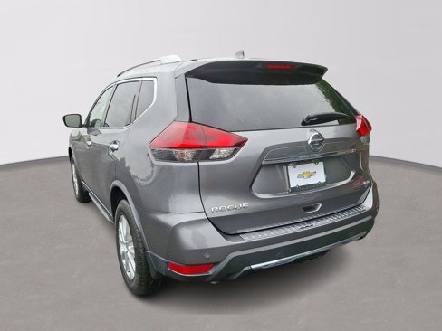 Used 2019 Nissan Rogue SV image 4