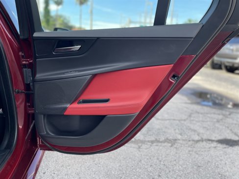 Used 2017 Jaguar XE R-Sport image 37