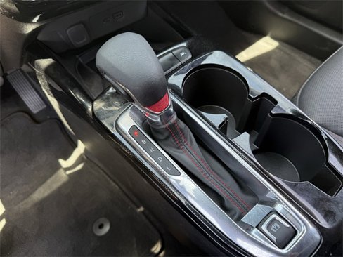 Used 2024 Chevrolet Trax RS w/ Sunroof Package image 17