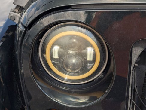 Used 2012 Jeep Wrangler Unlimited Sahara image 4