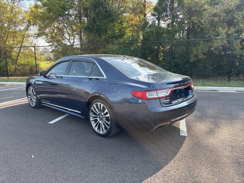Used 2017 Lincoln Continental Reserve w/ Technology Package image 3
