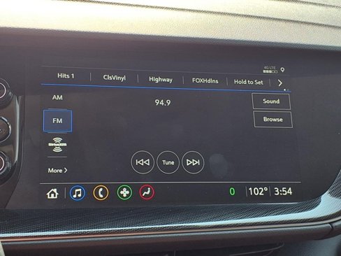 Used 2023 Buick Envision Preferred image 23