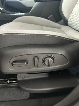 Used 2019 Chevrolet Equinox LS w/ LS Convenience Package image 28