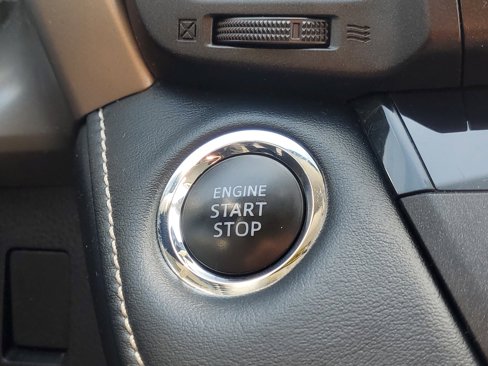 Used 2018 Toyota RAV4 Limited image 33