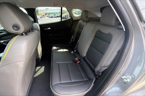 New 2025 Chevrolet Trax ACTIV w/ Driver Confidence Package image 15