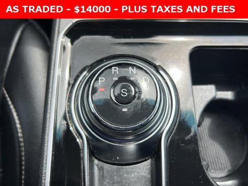 Used 2020 Ford Edge SEL image 25