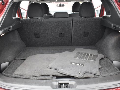 Used 2019 Nissan Rogue Sport S image 30