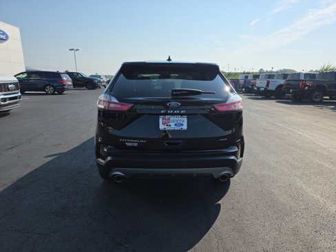 Certified 2022 Ford Edge Titanium image 4