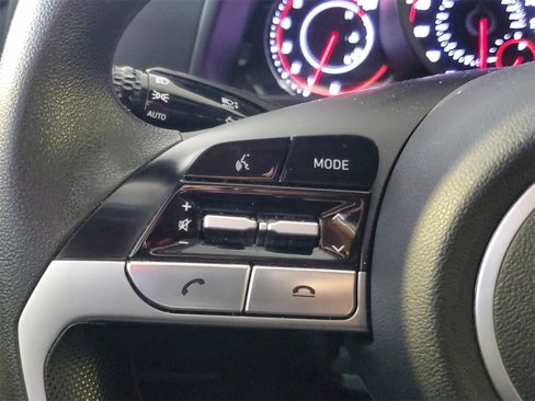 Certified 2023 Hyundai Elantra SEL w/ Preferred Accessory Package image 16